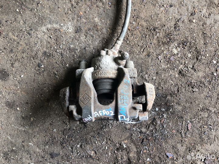 Renault sandero 2 Суппорт