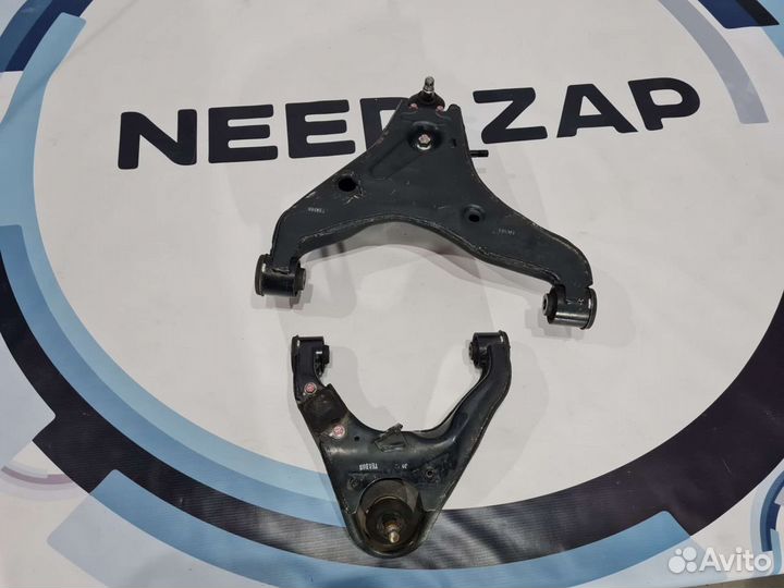 Новый Рычаг правый Mitsubishi Pajero Sport L200