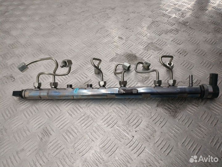 Форсунка топливная BMW 4 F32/F33/F36 рест. F33