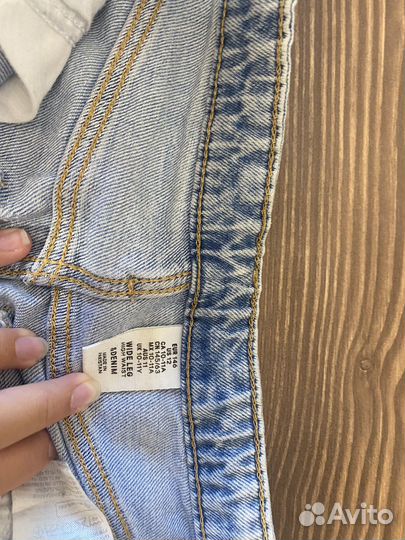 Широкие светлые джинсы H&M на девочку