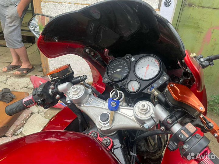 Honda VTR1000f Firestorm
