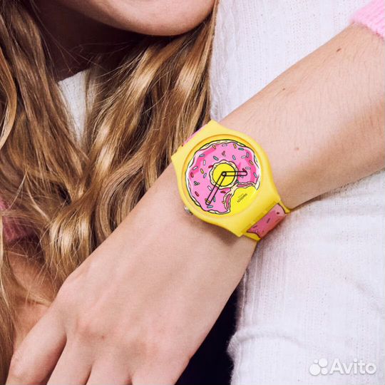 Часы новые Swatch коллекция Simpsons