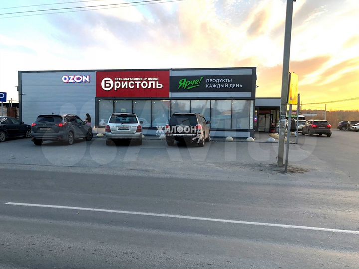 Торговая площадь, 105 м²