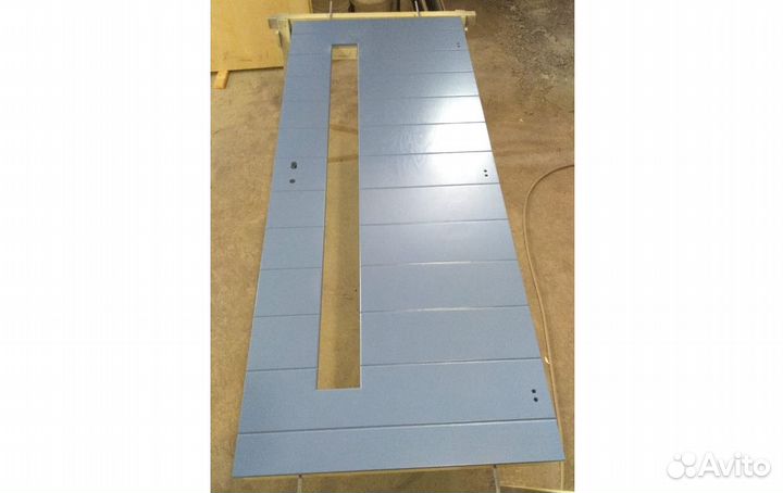 Входная дверь из массива дерева с коробом.С-М6