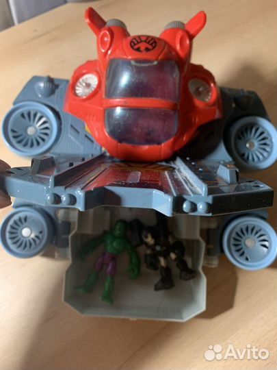 Космический корабль с героями Марвел, Hasbro