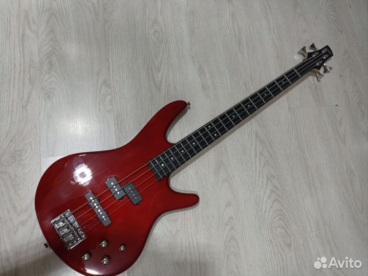 Бас гитара Ibanez GSR200