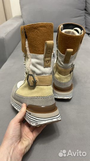 Ботинки зимние женские Deckers Lab