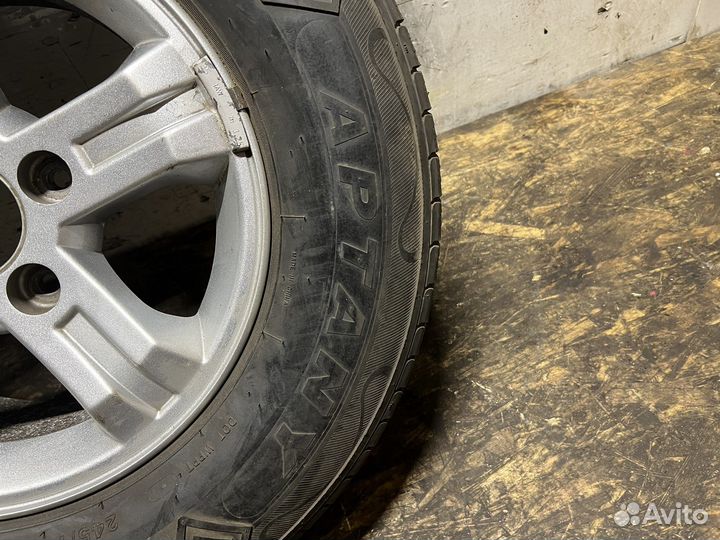 Запасное колесо 245/70R16 Kia Sorento 1