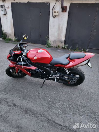 Yamaha yzf-r1