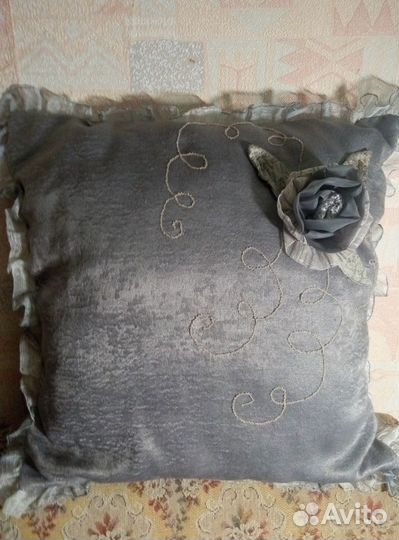 Декоративная подушка
