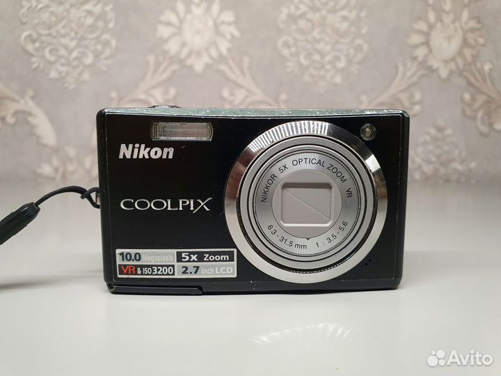 Фотоаппарат Nikon Coolpix s560