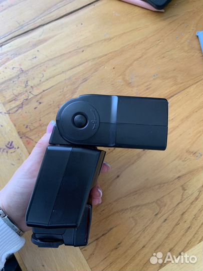 Вспышка canon speedlite 550 ex