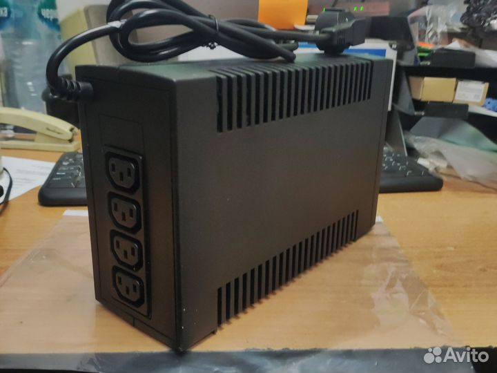 Ибп CyberPower UTI675EI