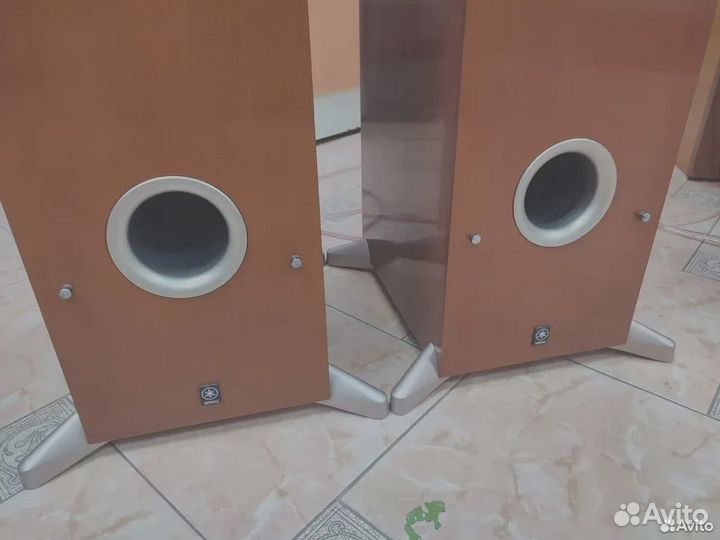 Напольная акустическая система yamaha NS-6HX