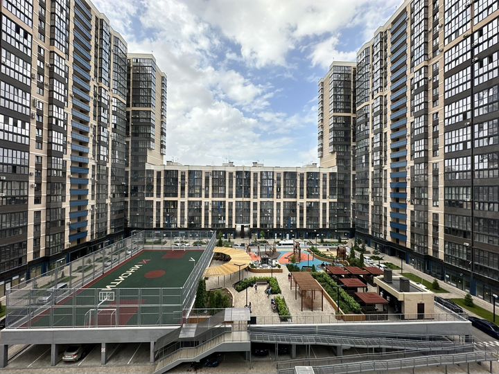 2-к. квартира, 66,8 м², 7/24 эт.