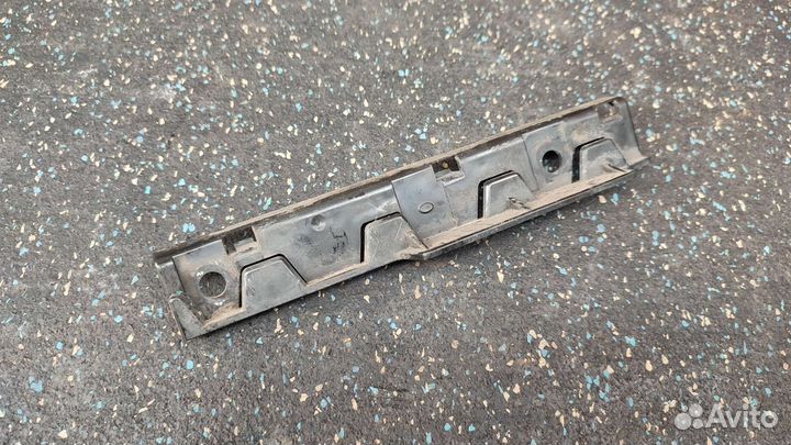 Планка крепления порога правая BMW E60