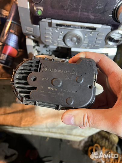 06B 133 062 B дроссель audi