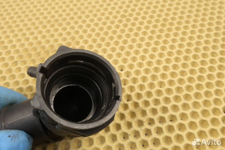 Фланец системы охлаждения 5Q0122291BD