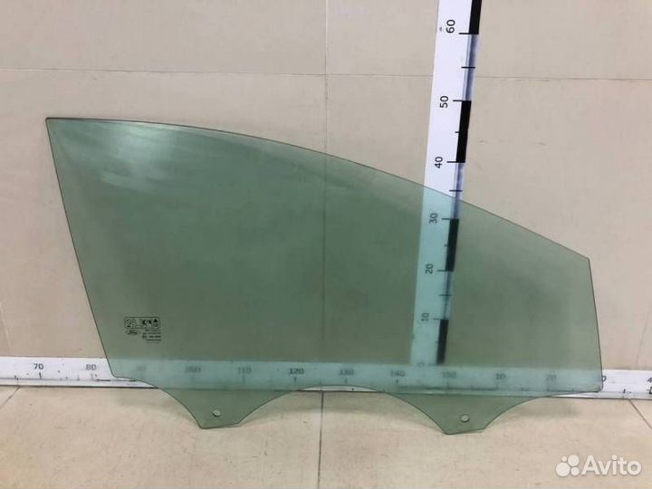 Стекло двери передней правой Ford Focus 3 2011
