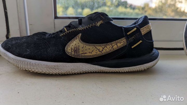 Футбольные бутсы Nike street gato. 42 р