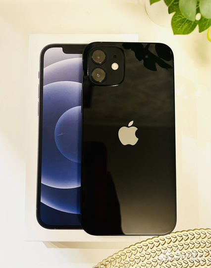 iPhone 12, 64 ГБ
