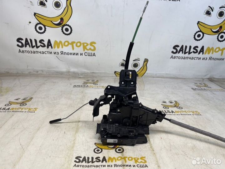 Замок двери передний правый Mercedes-Benz C180