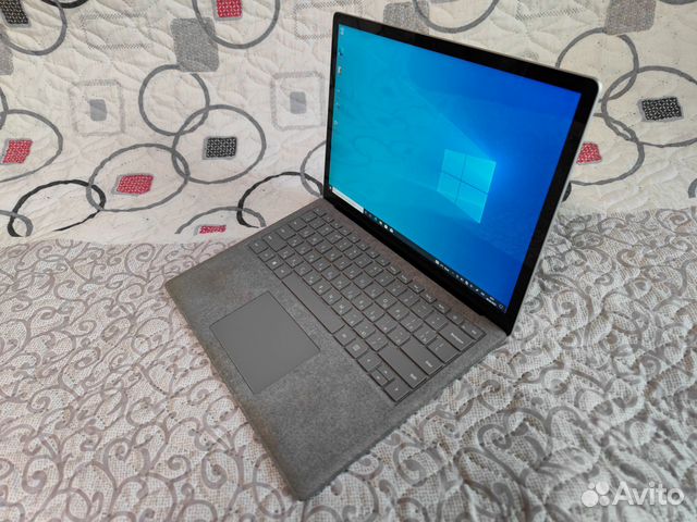 Surface laptop i5 7200u 8gb 256gb ssd 2k ips touch объявление продам