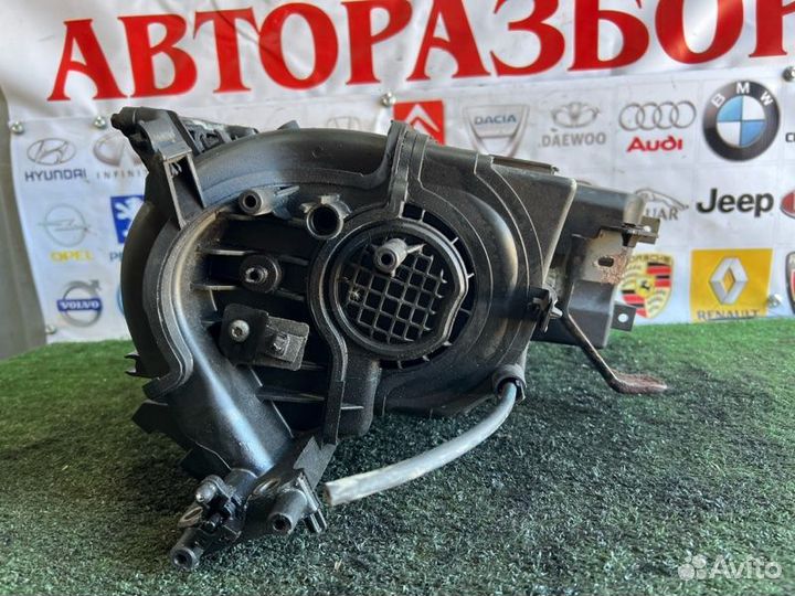 Коллектор впускной Opel Zafira B Z16XE1 2006