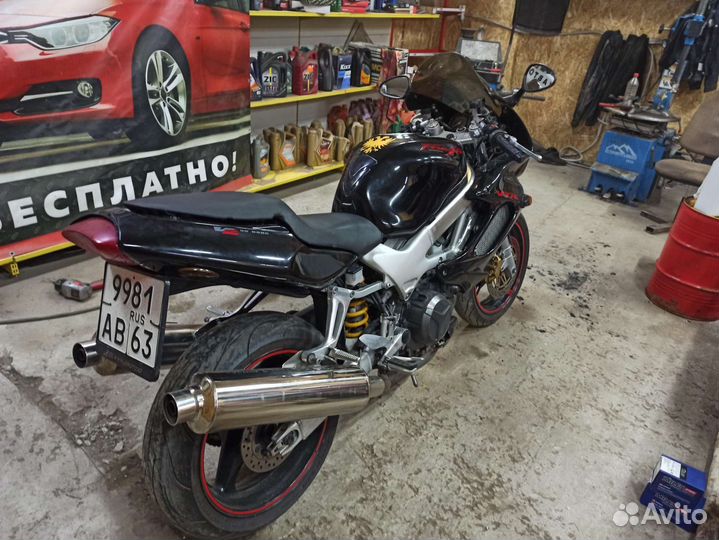 Продам мотоцикл honda vtr