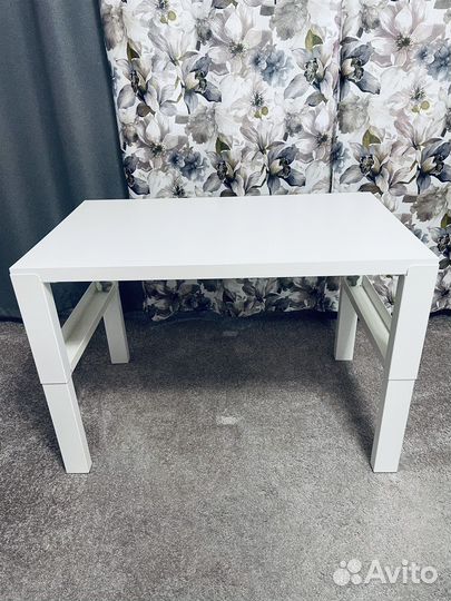 Письменный стол IKEA белый