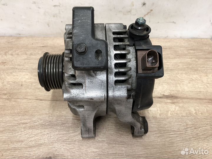 Генератор Kia Stinger