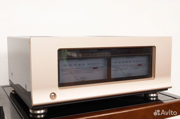 Усилитель мощности Luxman M-7i