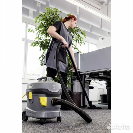 Строительный пылесос Karcher T 11/1 Classic 850 Вт 11 л 7,4В (1.527-197.0)