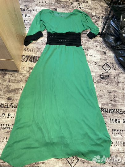 Платье вечернее