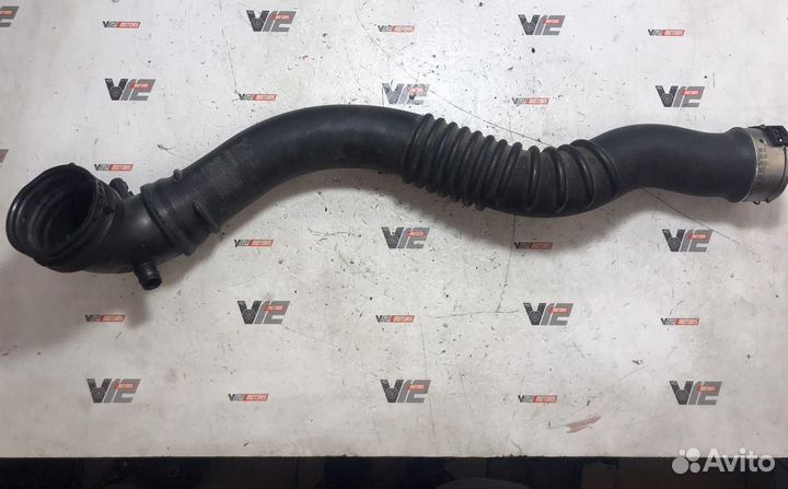 Воздуховод наддувочного воздуха BMW N20