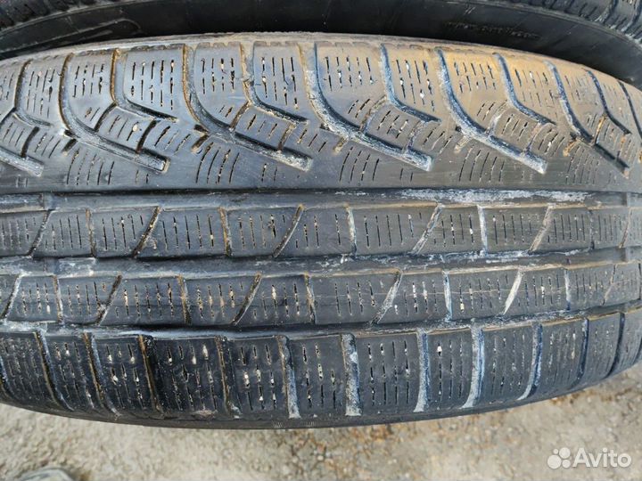 Pirelli Winter Sottozero 210 Serie II 225/60 R17 99H