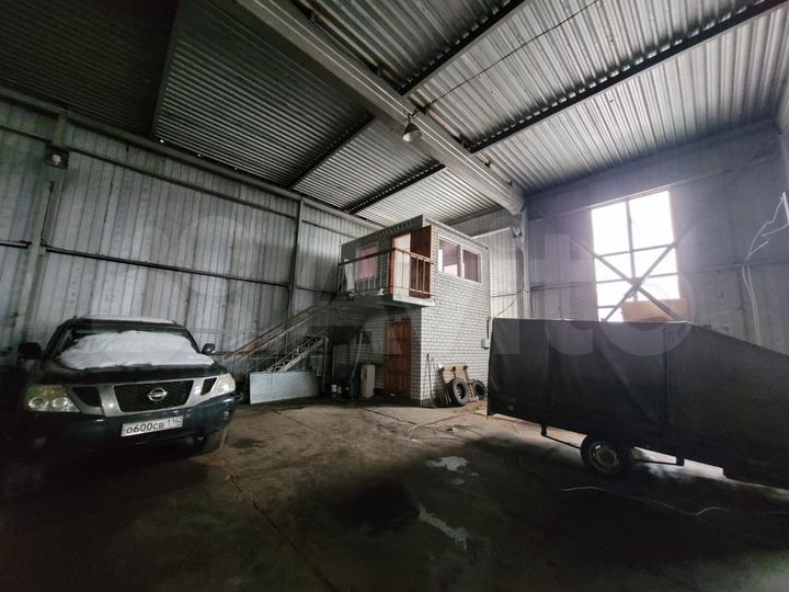 Здание, 900 м²