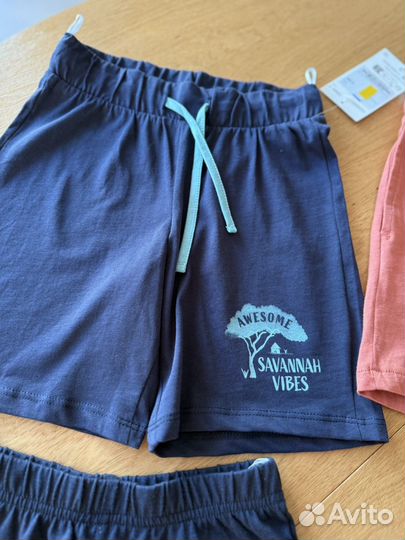 Шорты на мальчика 104см C&A новые