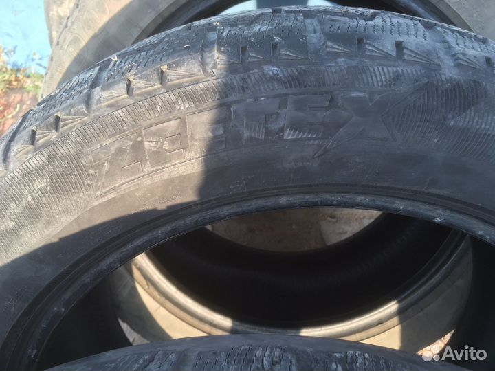 Zeetex AT1000 255/50 R19 19B