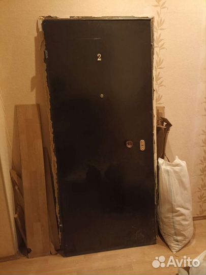 Дверь входная металлическая