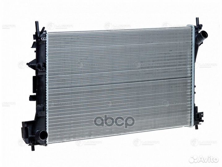 Радиатор системы охлаждения LRC2144 luzar