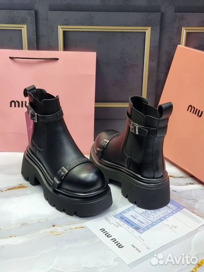 Ботинки MIU MIU Black кожаные