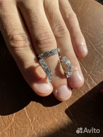 Серебряные серьги и кольцо (комплект )