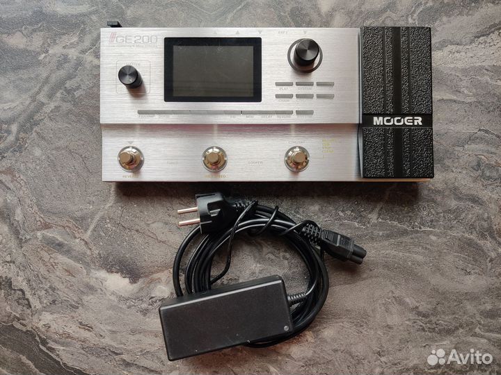 Гитарный процессор Mooer GE200