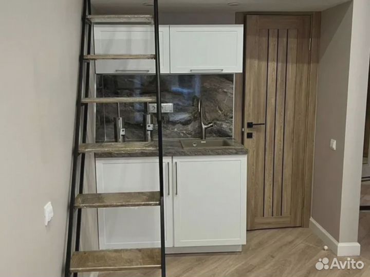 Лестница на антресольный этаж