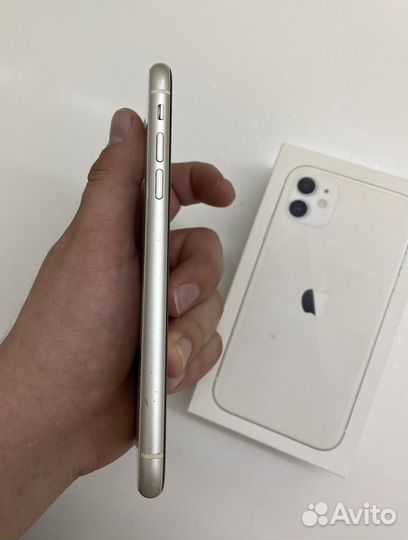 iPhone 11, 64 ГБ