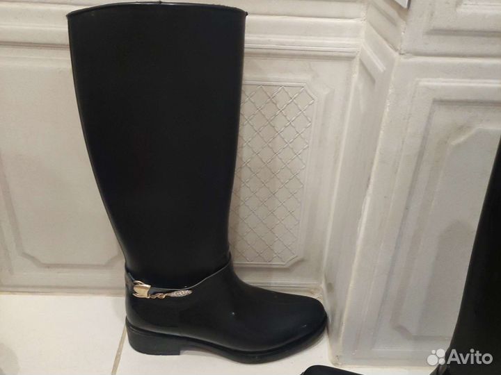 Резиновые сапоги женские