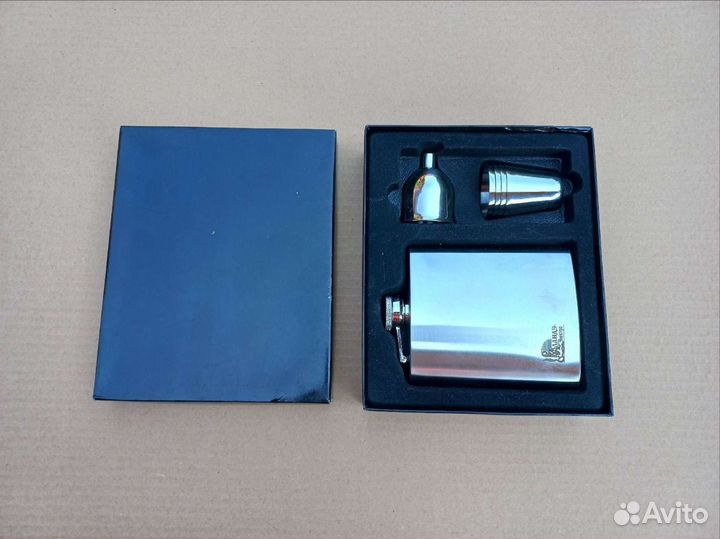 Фляжка 240 мл с рюмками новый набор