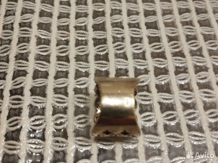 Кольцо серебро италия.все усыпано камнями