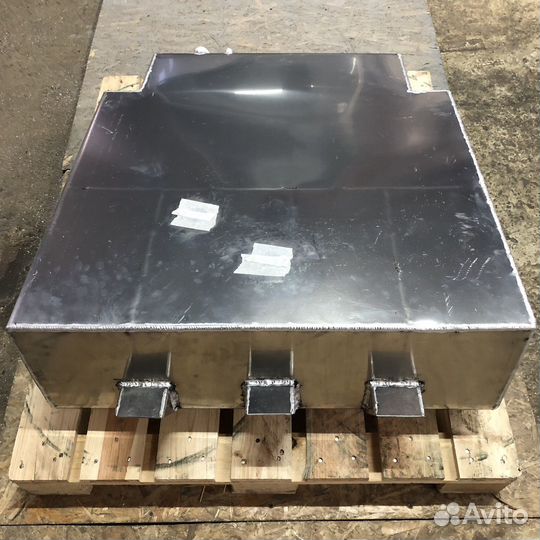 Hino 500 Бак топливный